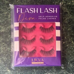 LWYA Flash Lash Diva Self-Adhesive False Lashes